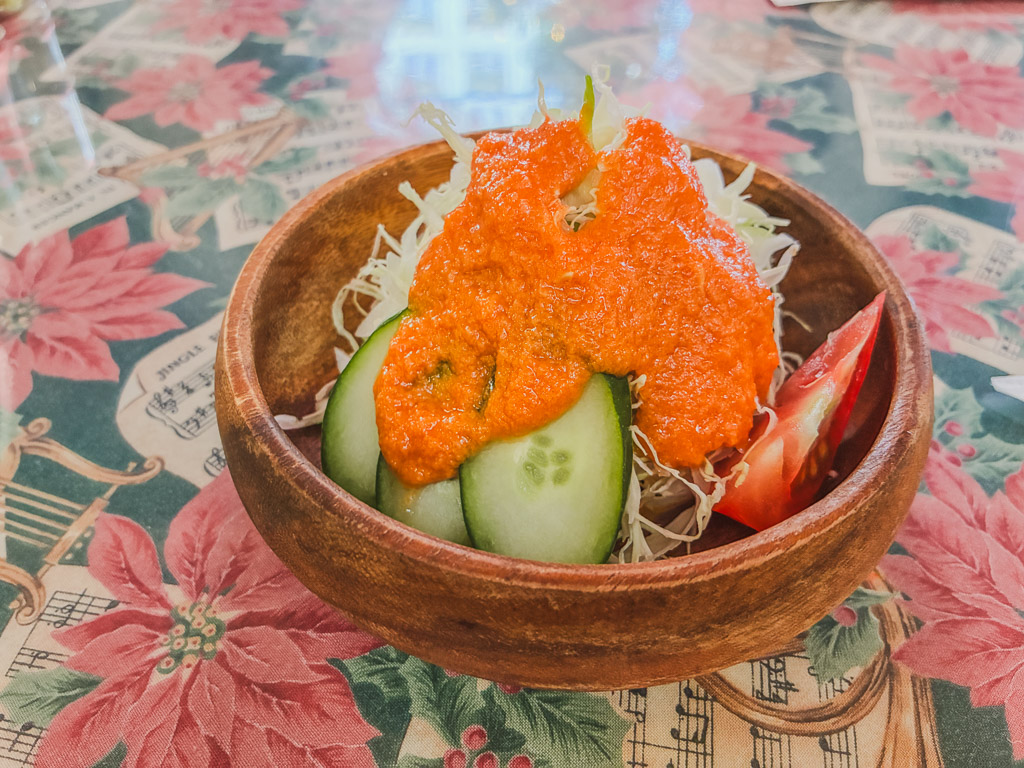 匹茲堡論壇 高麗菜 小黃瓜 番茄 沙拉 歐若拉醬