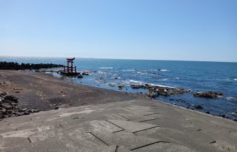 北海道八月天氣完整攻略｜氣溫・穿搭・台灣比較・禮文島賞花・幻之橋・自駕指南
