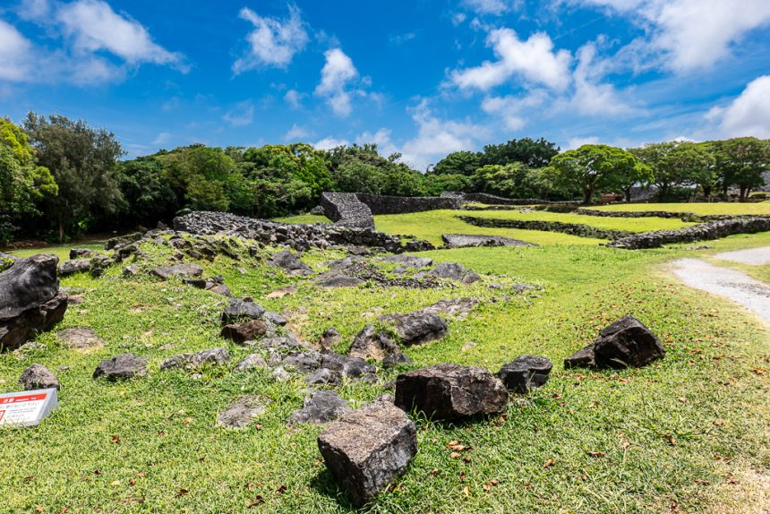 沖繩今歸仁城跡｜世界遺產絕美石垣、日本最早櫻花名所，北部必訪景點