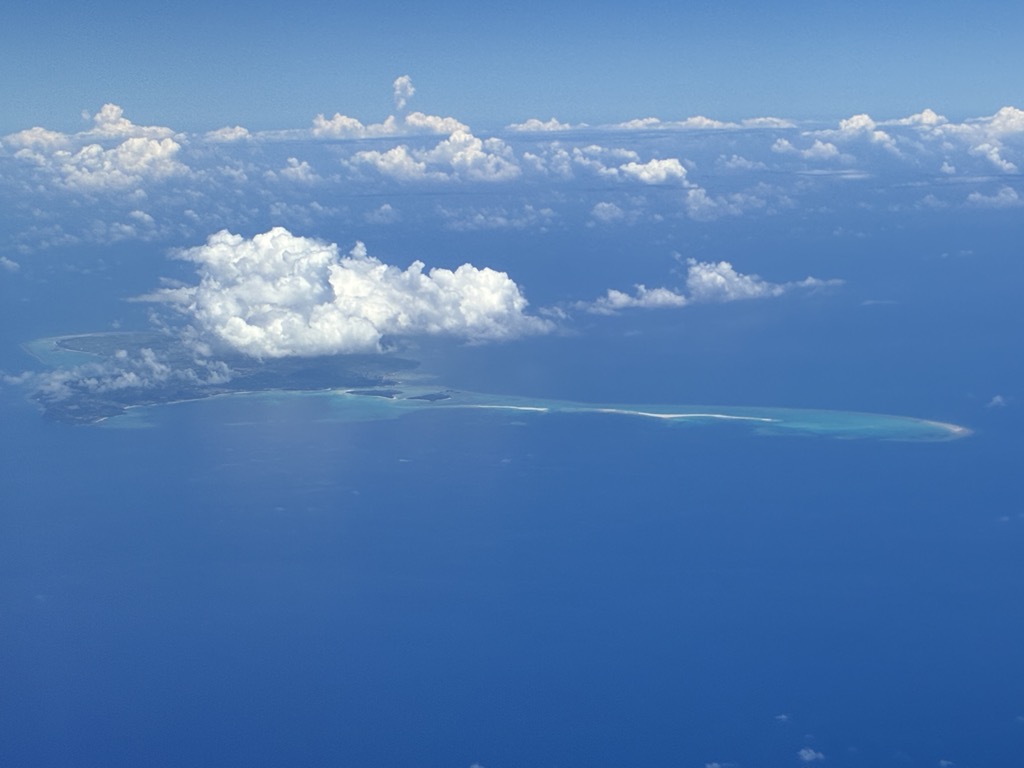 宮古島空拍 綠松石色海水與細長白沙灘 自駕遊玩最佳選擇