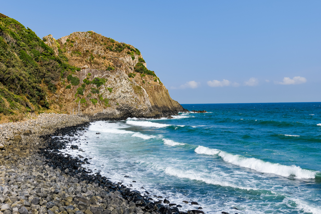 糸島半島沿海玄界灘 — 風大的海岸景色