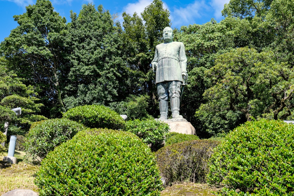 鹿兒島市區公園內的西鄉隆盛雕像