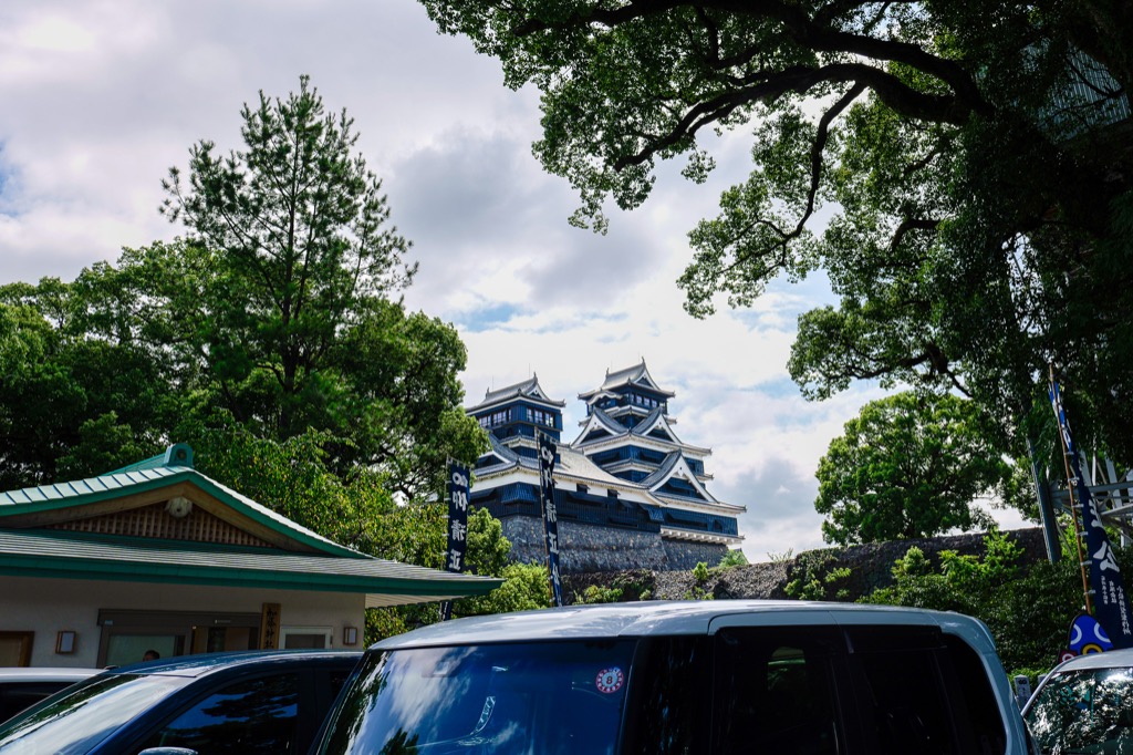 前往加藤神社的道路