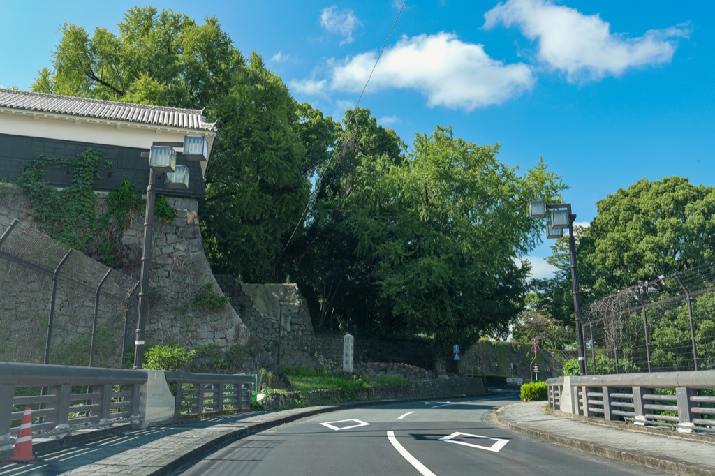 前往熊本城的道路